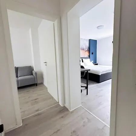 With Wifi, Kitchen And 4k Tv Эссен