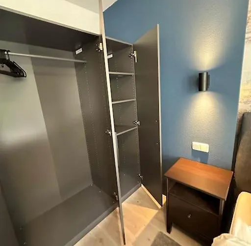 公寓 With Wifi, Kitchen And 4k Tv 埃森